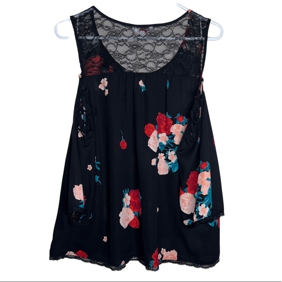 Candies Floral Lace Back Cold Shoulder Shirt Size Large - Picture 1 of 8